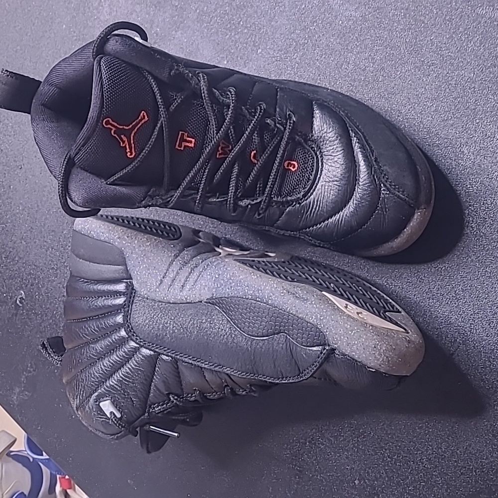 Kids sneakers